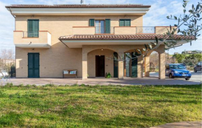 Amazing Home In Morrovalle With Wifi